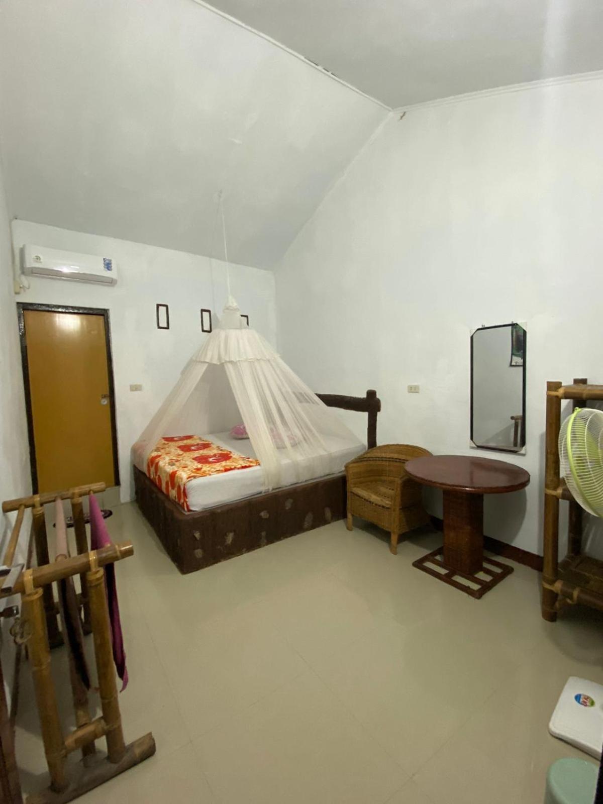 Brown Bamboo Guest House & Trekking Bukit Lawang Exterior photo